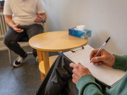 Beratung einer Person - Therapiezentrum Br&uuml;ckle