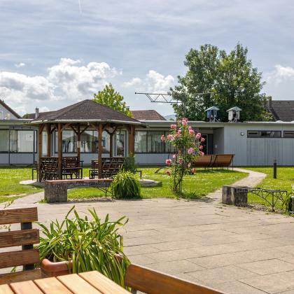 Aussenansicht Therapiezentrum Br&uuml;ckle